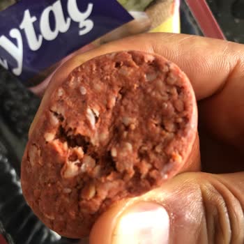 Sucukta Yabancı Madde ve Bozulmuş Ürün Şikayeti