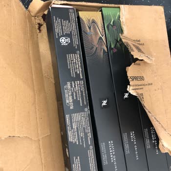 Nespresso Kapsüller Patlak Ve Müşteri Hizmetleri İlgisiz