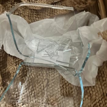 Yüksek Kargo Ücretine Rağmen Kırık Ürün Teslimatı