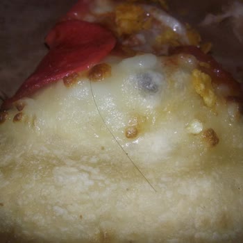 Dominos Pizzamdan Kıl Çıktı Hijyen Sorunu Yaşadım