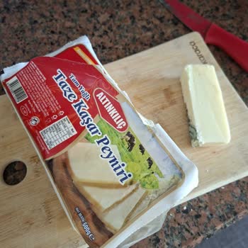 Küflü Kaşar Peyniri Ve Sorumluluk Alınmayan Mağduriyet