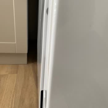 Teslim Edilen Yeni Bulaşık Makinesi Kırık Çıktı, Servis Kusuru Gizledi