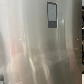 Siemens Buzdolabı Kapısında Garanti Sonrası Oluşan Pas Lekeleri