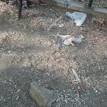 Bursa Yıldırım Belediyesi Temizlik Sorunu, Hep Cam Parçaları!