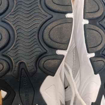 Kullanılmış Ve Kirli Ayakkabı Gönderildi, Özür Bekliyorum