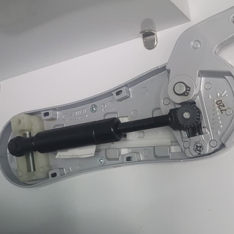 Mutfak Dolabı Pistonları Arızalı Yedek Parça Bulamıyorum