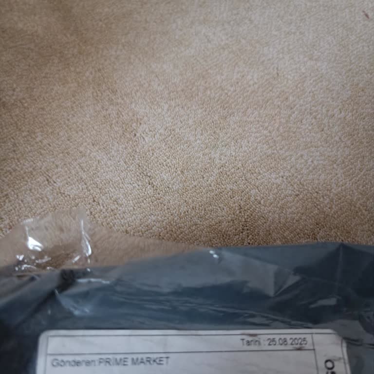 Sipariş Edilen Ürün Yerine Taklit Ürün Gönderildi, Satıcıya Ulaşılamıyor