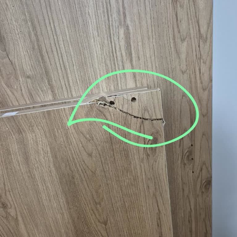 Kırık Gardırop Parçası İçin Çözüm Ve Bilgilendirme Eksikliği