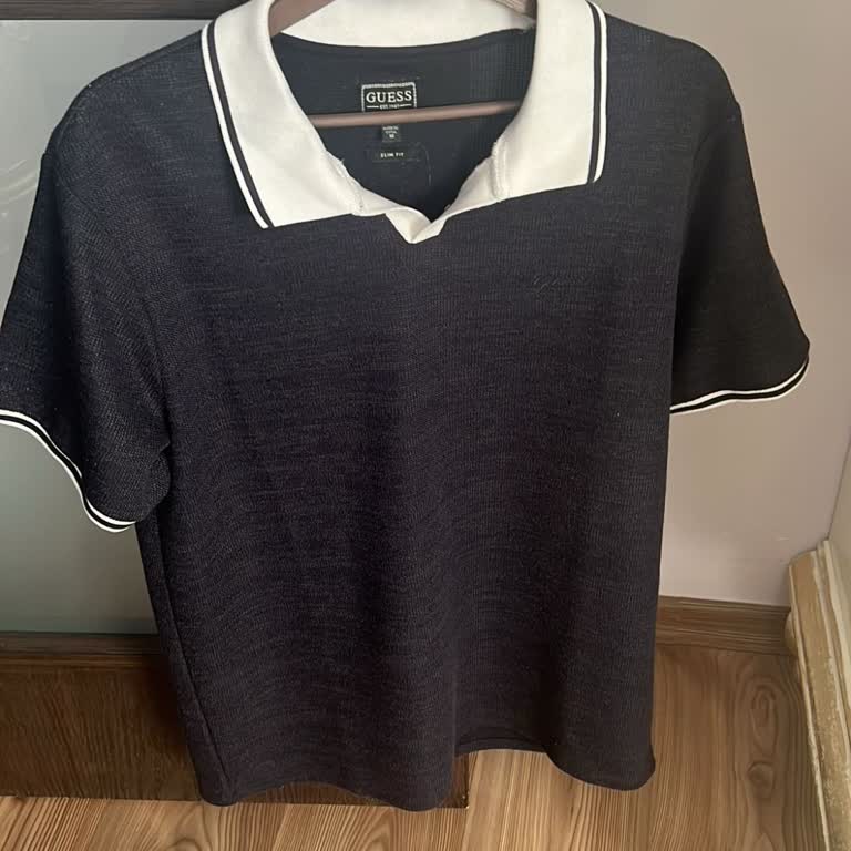 Guess Mağazasından Alınan Tshirt İlk Yıkamada Renk Attı, Mağaza İade Talebimi Kaba Davranışlarla Reddetti