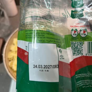 Yeni Açılan Makarnadan Kurt Çıkması Hijyen Endişesi Yarattı