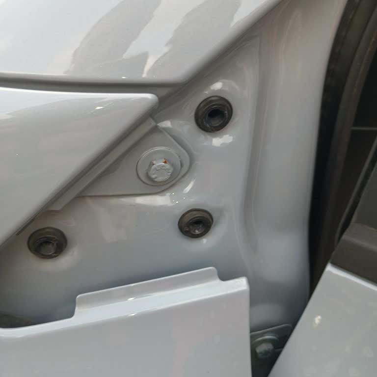 Sıfır Araçta Fabrikadan Gelen Hasar Nedeniyle Maddi Zarar