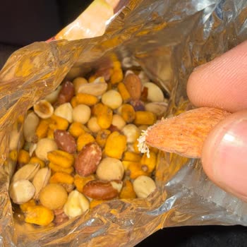 Aldığım Kuruyemişte Kurtlanma Çıktı, Açıklama Bekliyorum