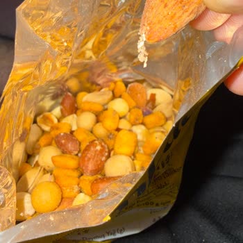 Aldığım Kuruyemişte Kurtlanma Çıktı, Açıklama Bekliyorum