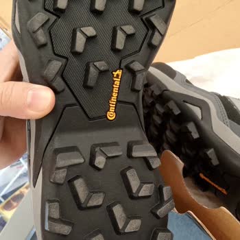 İnternetten Sipariş Edilen Ayakkabının Kullanılmış Ve Hasarlı Gelmesi