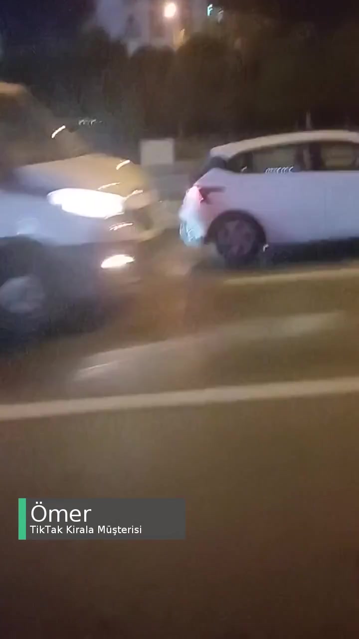 Tiktak Kirala TEM Otoyolunda Ölüme Terk Etti! videonun kapak resmi