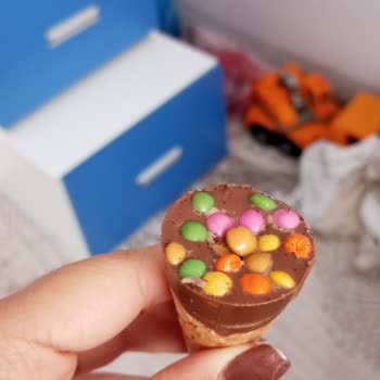 Sağlam Ambalajlı Ozmo Kornet Çikolatada Kurt Çıkması Ve Sağlık Endişesi