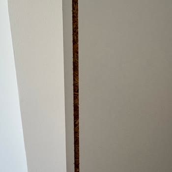 Satın Alınan Yatak Odası Takımında Vaat Edilen Malzeme Farkı