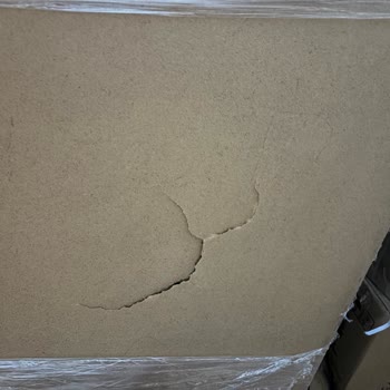 Eymen Evden Eve Nakliyat Salihli Taşınma Sırasında Mobilya Tahtalarım Kırıldı