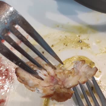 Tavuk Dünyası'nda Kanlı Tavuk Nedeniyle Sağlık Endişesi Yaşadım