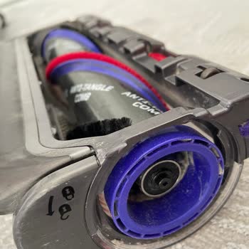 Dyson V15 Başlık Çıkmıyor Ve Motor Aksesuarlarında Deformasyon Sorunu