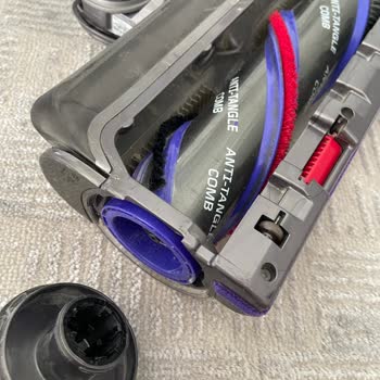 Dyson V15 Başlık Çıkmıyor Ve Motor Aksesuarlarında Deformasyon Sorunu