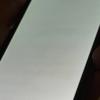 Yeni Samsung Galaxy S25 Ultra'da AMOLED Ekran Yanması Ve Değer Kaybı Endişesi