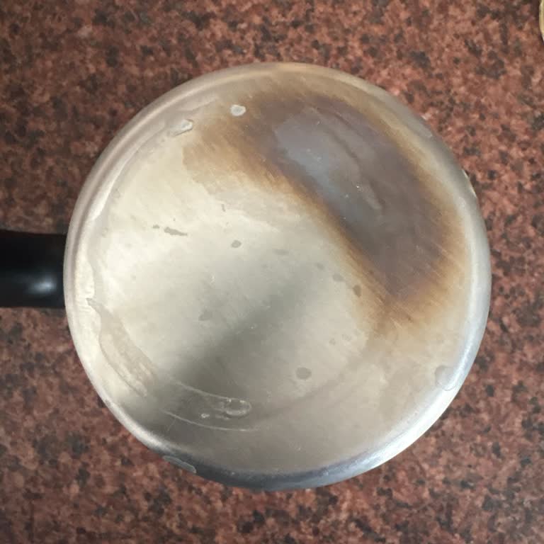 Yeni Alınan Kahve Makinesinde Su Kaçağı Ve Yanma Sorunu: Değişim Talebi