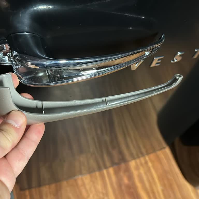 Teslimat Ve Servis Sonrası Buzdolabı Kapı Kolu Sorunu Çözülemedi