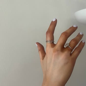 Sunozon Bronzlaştırıcı Yağ Cildimde Kalıcı Lekeler Oluşturdu, Tatilim Mahvoldu!