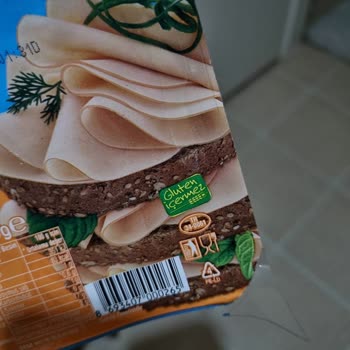 Polonez Piliç Füme Ürününde Kemik Ve Tehlikeli Ambalaj Sorunu Yaşadım