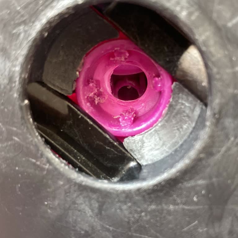 Yedi Ayda Bozulan Mop Ve Satıcıya Ulaşamama Mağduriyeti