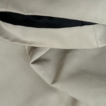 Sıfır Ürün Beklerken İkinci El Ve Defolu Trençkot Gönderildi