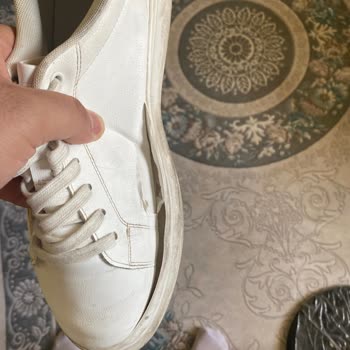 Aldığım Spor Ayakkabı Kısa Sürede Yırtıldı, Geri Dönüş Alamadım