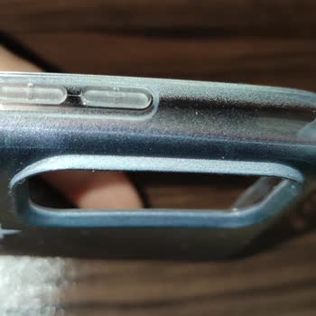 Sipariş Ettiğim Telefon Kılıfı Kalitesiz Ve Kötü Kokulu Çıktı