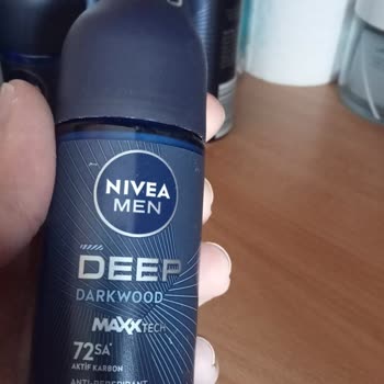 Nivea Men Deep Darkwood Deodorant Siyah Leke Ve Koku Sorunu