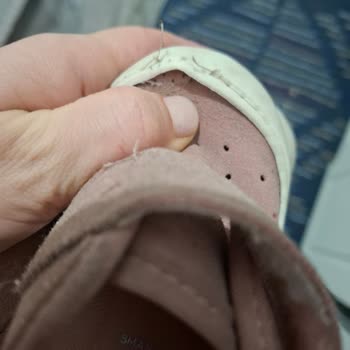 Kısa Sürede Hasar Gören Çocuk Ayakkabısı Ve Yetersiz Müşteri Desteği