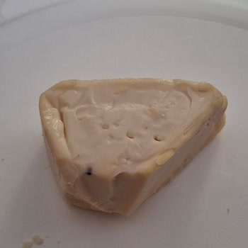 Üçgen Peynirde Yabancı Madde Şikayeti