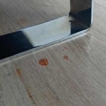 Vivense Arizona Koltuk Takımının Ayakları Kısa Sürede Paslandı Kalıcı Lekeler Oluştu