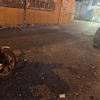 Kırık Kaldırımlar Yaya Ve Çocuklar İçin Tehlike Saçıyor!