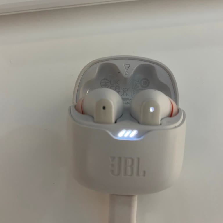 JBL Bluetooth Kulaklıkta Şarj Ve Bağlantı Sorunu Tekrarlıyor