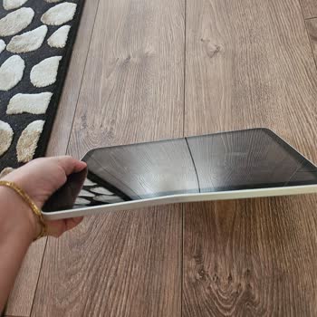 İki Günde Yamulan İpad İçin Garanti Mağduriyeti Yaşadık