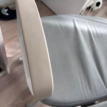 Marcus Sandalyede Temas Olmayan Bölgelerde Sararma Ve Garanti Sorunu