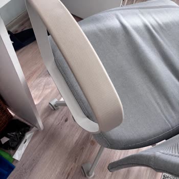 Marcus Sandalyede Temas Olmayan Bölgelerde Sararma Ve Garanti Sorunu