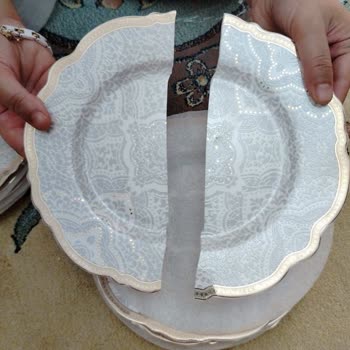 Kırık Gelen Tabak İçin Çözüm Bekliyorum, Mağduriyetim Giderilmiyor