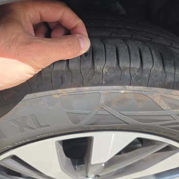 Sıfır Araçta Lastik Kopması Ve Tutuş Kaybı Sorunu