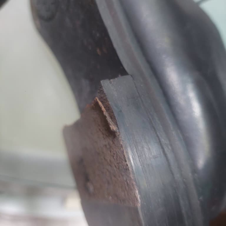 Garanti Kapsamındaki Ayakkabımın Onarımı Su Teması Gerekçesiyle Reddedildi