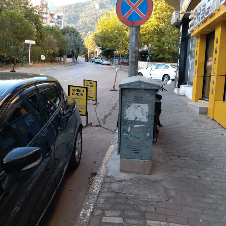 Yaya Yolları Gözlükçü Tarafından Kapatıldı, Mağduriyet Yıllardır Sürüyor