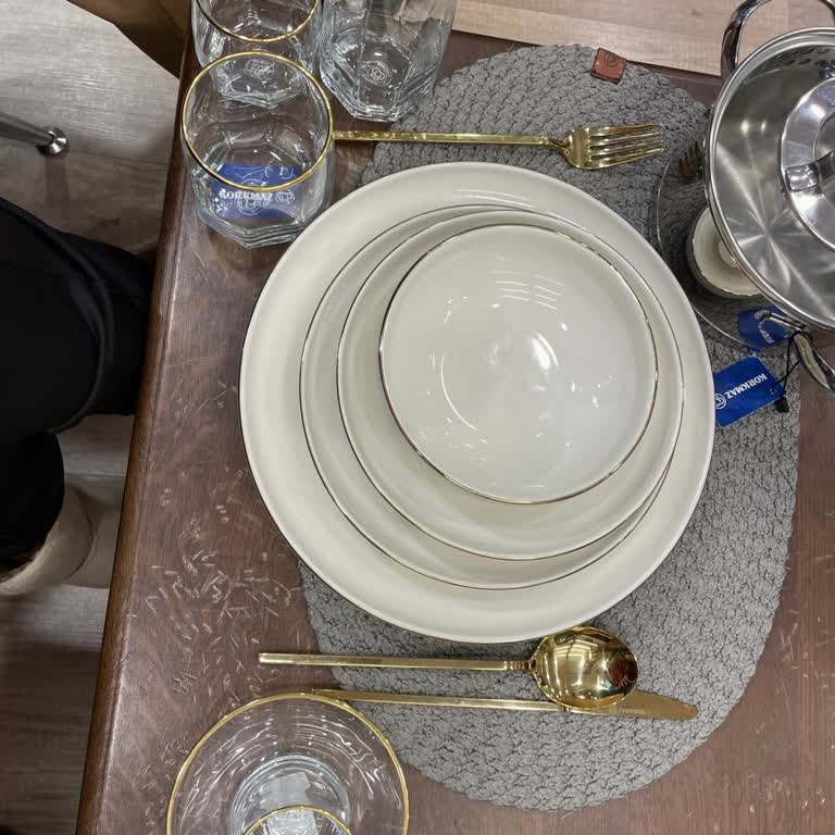 Korkmaz Veneta Yemek Takımında Eksik Ve Yanlış Servis Tabağı Sorunu