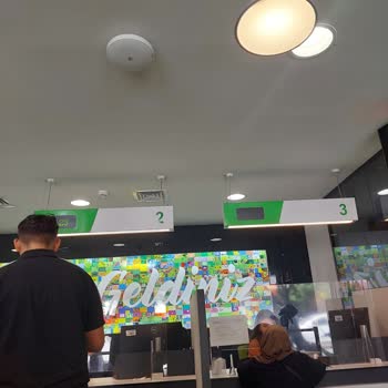 Garanti Bankası Alibeyköy Şubesinde Yoğunluk Ve Sıra İhlali Sorunu