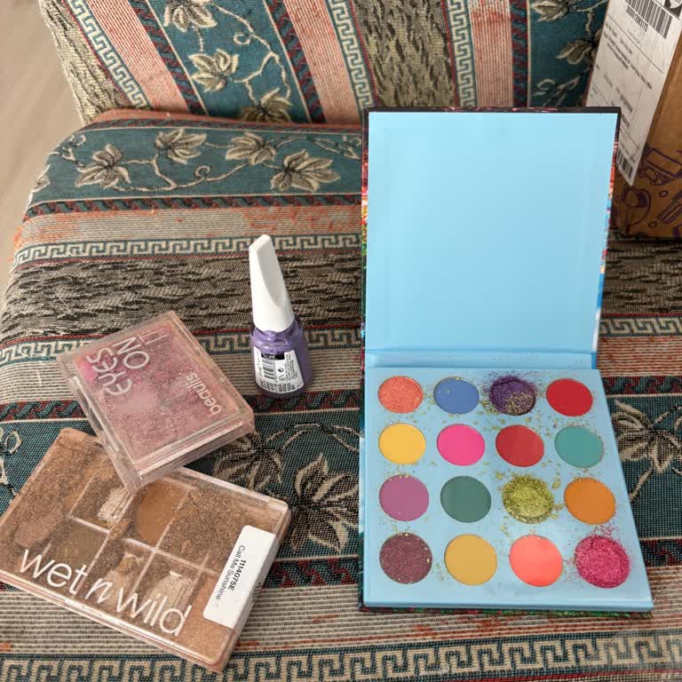 Hasarlı Ve Geç Teslim Edilen Siparişim Nedeniyle Mağduriyet Yaşıyorum